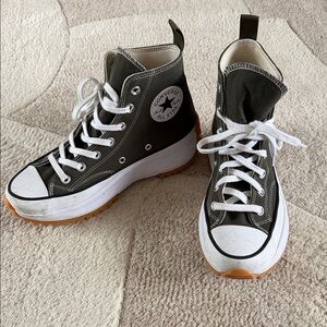 Converse Run Star Hike High Top Sneakers - Olive & White